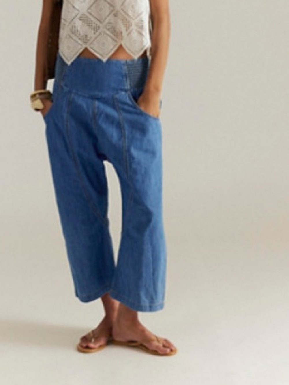 Free People We The Free Lunan Crop Harem Jeans Medium Wash Blue Slouchy Size M